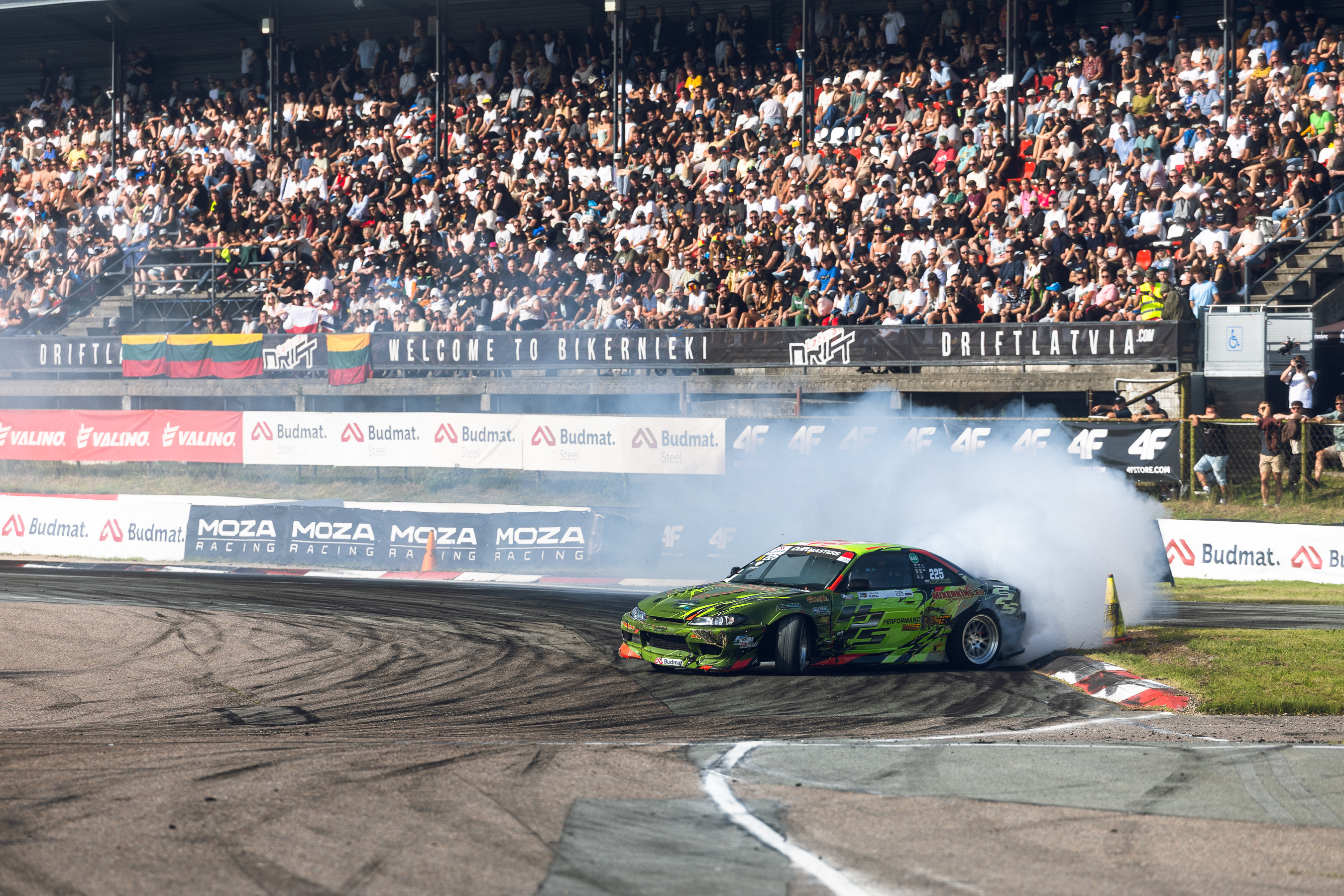 Nissan S14.9